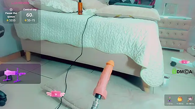 Snapshot of EmilyySaenz chatting on October 23, 2025, 12:59 pm EmilyySaenz online show from October 23, 2025, 12:59 pm