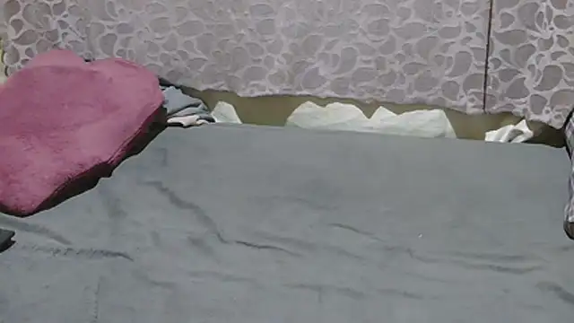 slim girl02 online show from March 26, 2026, 3:38 am