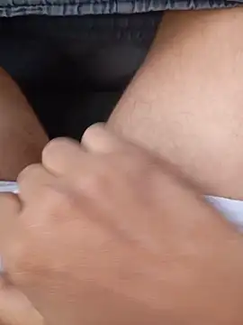 chesaremald1 online show from May 22, 2026, 5:55 pm