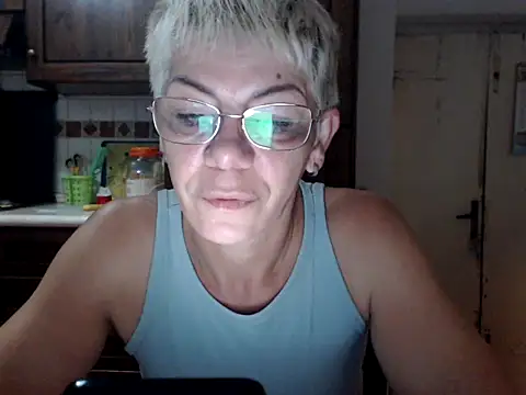 jona33 online show from October 15, 2025, 4:33 am