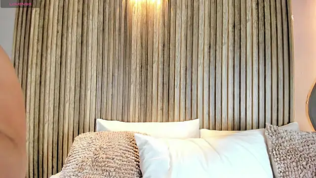 HannaKarson online show from March 6, 2026, 11:38 am