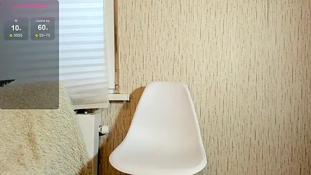 Snapshot of luna-catt chatting on February 9, 2025, 1:35 pm luna-catt online show from February 9, 2025, 1:35 pm