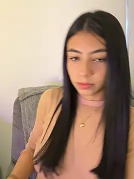 Snapshot of Liissa_cute_ chatting on May 7, 2026, 5:27 pm Liissa cute online show from May 7, 2026, 5:27 pm