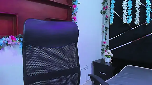 Snapshot of MariaClay chatting on November 28, 2025, 12:38 pm MariaClay online show from November 28, 2025, 12:38 pm