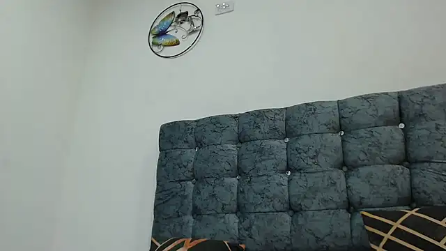 DiannellaforYou online show from January 27, 2025, 11:43 pm