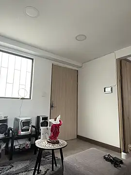 Snapshot of LauraCadwell chatting on November 13, 2025, 12:31 pm LauraCadwell online show from November 13, 2025, 12:31 pm