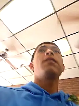 Snapshot of Yoko0381 chatting on November 11, 2025, 5:52 pm Yoko0381 online show from November 11, 2025, 5:52 pm