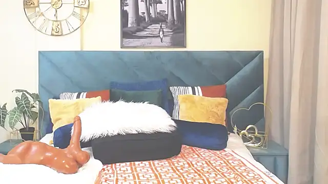 BubbleAngel online show from October 4, 2025, 5:36 pm