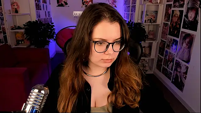 KeytSilvas online show from February 21, 2025, 8:05 pm