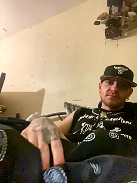 CityBoy75211 online show from September 23, 2025, 4:08 am