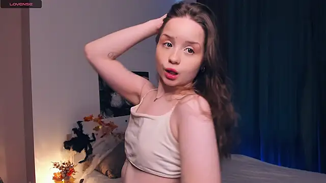 Snapshot of RenetTolken chatting on October 30, 2025, 9:29 am RenetTolken online show from October 30, 2025, 9:29 am