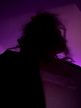 Selenna emma online show from December 17, 2025, 7:30 pm