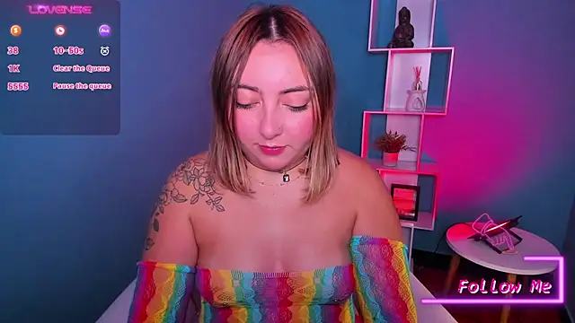 Snapshot of miaawild chatting on February 9, 2025, 8:45 pm miaawild online show from February 9, 2025, 8:45 pm