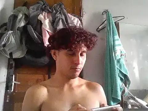 Snapshot of pedrodavid_ chatting on January 29, 2025, 7:32 pm pedrodavid  online show from January 29, 2025, 7:32 pm