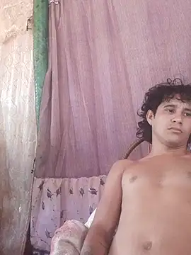 Snapshot of pedrodavid_ chatting on February 25, 2026, 2:17 pm pedrodavid online show from February 25, 2026, 2:17 pm