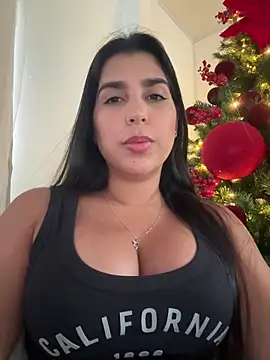 NiaSoler online show from December 18, 2025, 9:29 pm