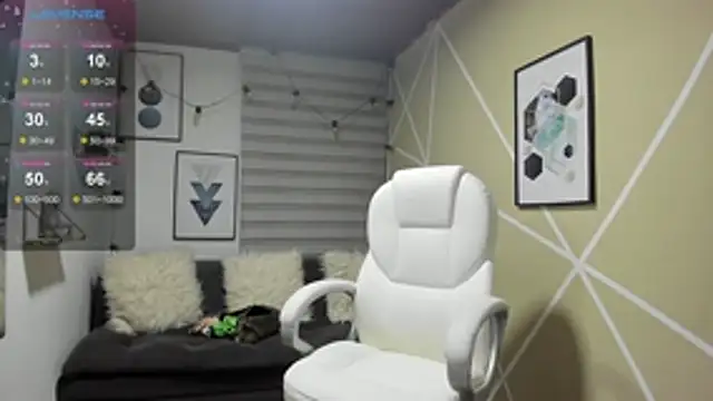 Enma  clark online show from February 9, 2026, 4:10 am