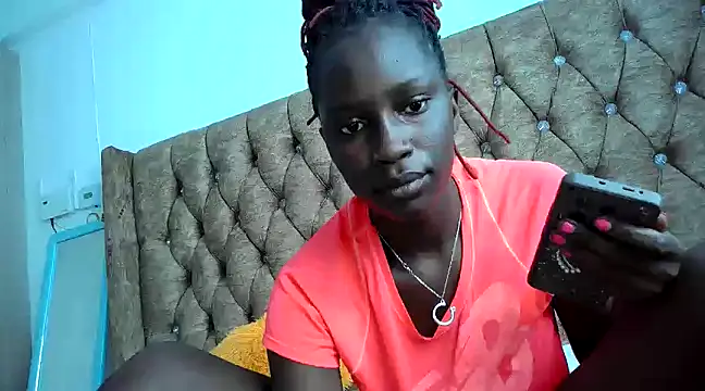 queen-goddess online show from December 23, 2024, 5:17 am