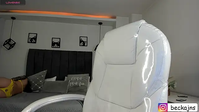 Beck jones online show from February 10, 2025, 2:48 pm