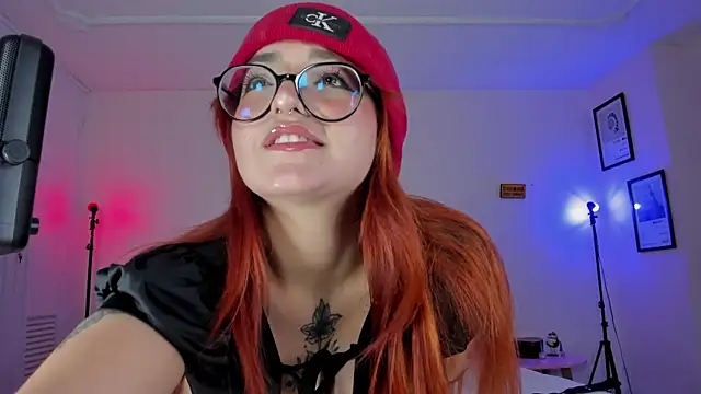 SweetJennaa online show from January 17, 2025, 12:20 am