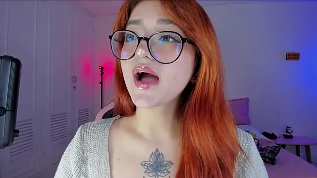 SweetJennaa online show from January 18, 2025, 8:41 am