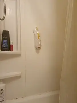 Snapshot of otterlover123 chatting on January 25, 2025, 6:46 pm otterlover123 online show from January 25, 2025, 6:46 pm