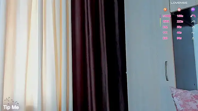Snapshot of juliana_browns chatting on June 22, 2026, 2:50 am juliana browns online show from June 22, 2026, 2:50 am
