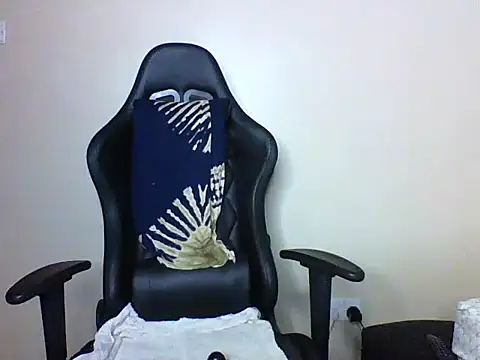 Snapshot of Candii_wet_ chatting on December 2, 2025, 1:13 pm Candii wet online show from December 2, 2025, 1:13 pm