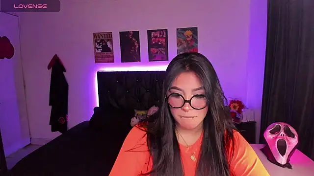 Mariana Hasper  online show from October 31, 2025, 4:09 am