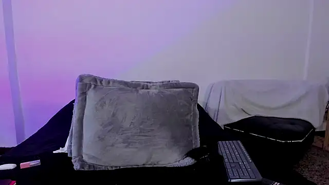 MichelleManson online show from November 29, 2025, 11:10 am