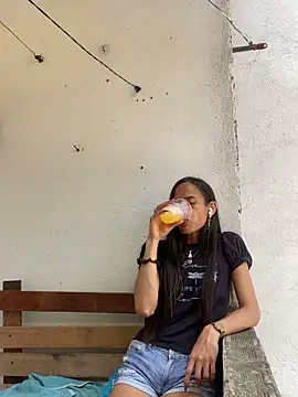 AlexaWarner online show from February 28, 2026, 6:07 pm