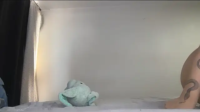 Snapshot of gabriycc chatting on December 17, 2025, 7:30 pm gabriycc online show from December 17, 2025, 7:30 pm