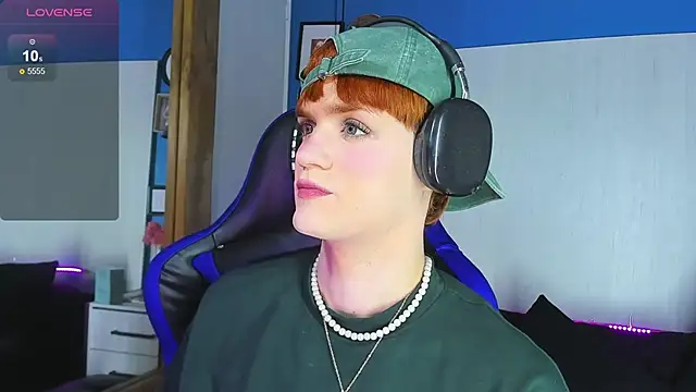 VladHellsing4 online show from September 21, 2025, 3:28 pm