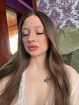 Kimsweet7 online show from April 8, 2026, 11:33 am