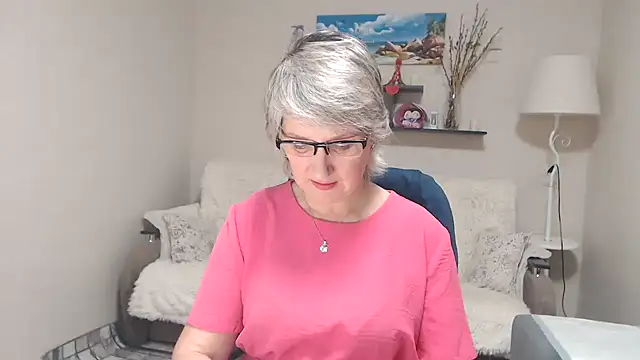 Snapshot of FleurMays chatting on November 21, 2025, 12:26 pm FleurMays online show from November 21, 2025, 12:26 pm