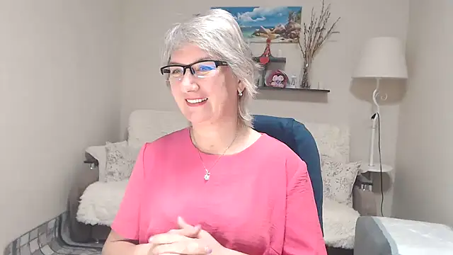 Snapshot of FleurMays chatting on November 12, 2025, 4:16 am FleurMays online show from November 12, 2025, 4:16 am