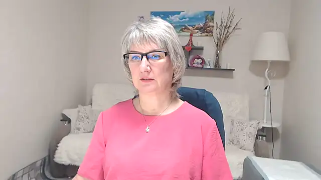 Snapshot of FleurMays chatting on November 14, 2025, 7:45 am FleurMays online show from November 14, 2025, 7:45 am