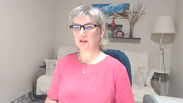 Snapshot of FleurMays chatting on December 14, 2025, 4:40 am FleurMays online show from December 14, 2025, 4:40 am