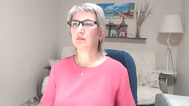 Snapshot of FleurMays chatting on October 26, 2025, 9:20 am FleurMays online show from October 26, 2025, 9:20 am