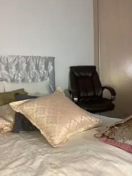Snapshot of Goddess_Squirt_ chatting on July 10, 2026, 12:10 am Goddess Squirt online show from July 10, 2026, 12:10 am