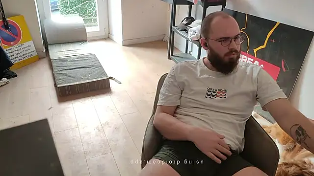 azagoul222 online show from February 28, 2026, 1:11 pm