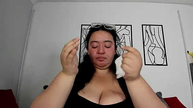 RubyPirsso18 online show from February 27, 2026, 7:24 pm