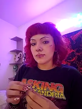 Snapshot of Sarah-Stoner chatting on June 25, 2026, 5:12 am Sarah-Stoner online show from June 25, 2026, 5:12 am