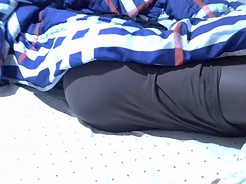 Just Karu online show from November 11, 2025, 8:42 am