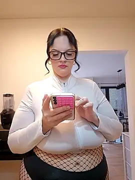 Jujuicy 97 online show from February 15, 2026, 9:08 am