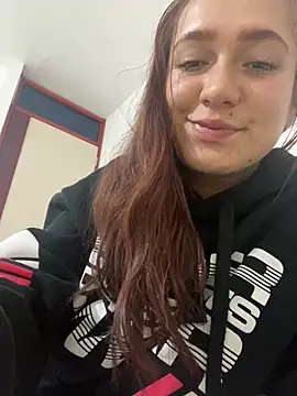 Snapshot of _KarolSmith chatting on February 6, 2025, 4:10 am  KarolSmith online show from February 6, 2025, 4:10 am