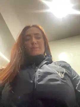 Snapshot of _KarolSmith chatting on March 4, 2025, 8:49 pm  KarolSmith online show from March 4, 2025, 8:49 pm