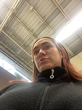 Snapshot of _KarolSmith chatting on February 22, 2025, 1:35 pm  KarolSmith online show from February 22, 2025, 1:35 pm