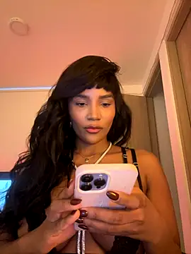 Jessie-pradoo online show from November 27, 2025, 9:59 pm