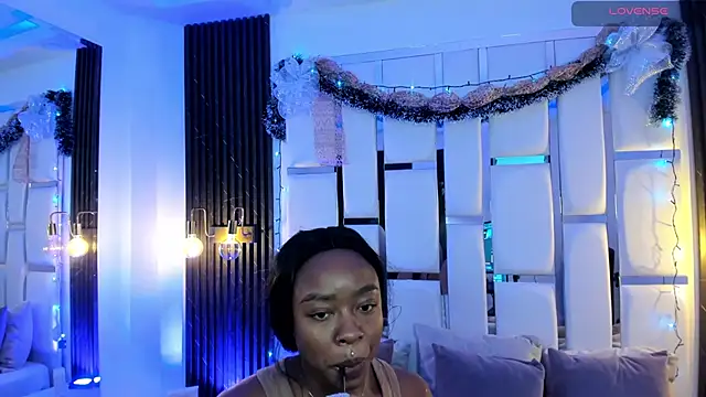 mia schwarz online show from December 17, 2025, 9:53 pm